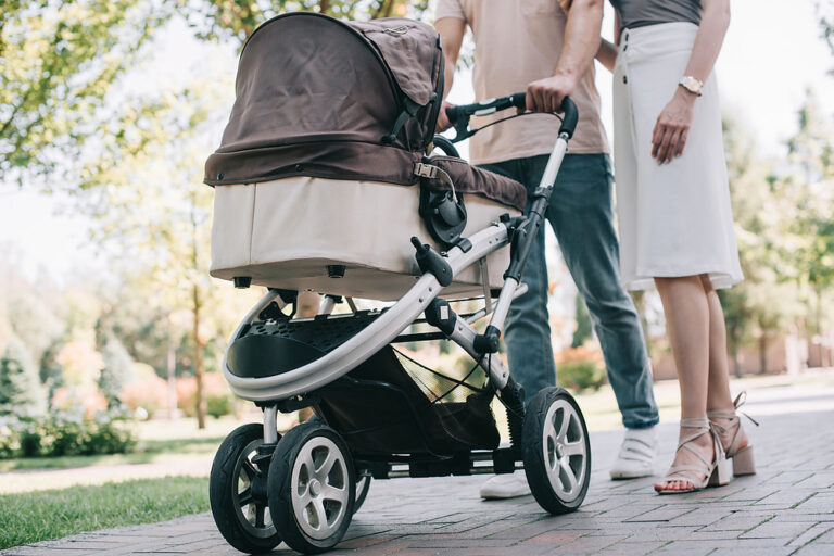 Front Or Back Stroller: See Which Is Better