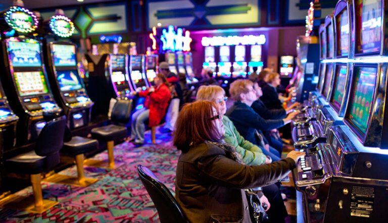What are the benefits of playing slots?